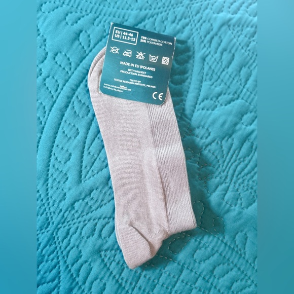 3/$15 Rainbow NON BINDING SOCKS Grey - Picture 3 of 5